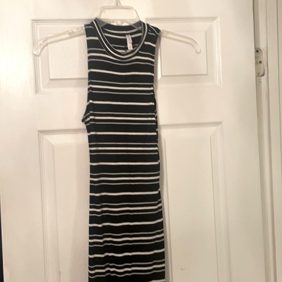 Tags are off but never worn - Picture 1 of 3